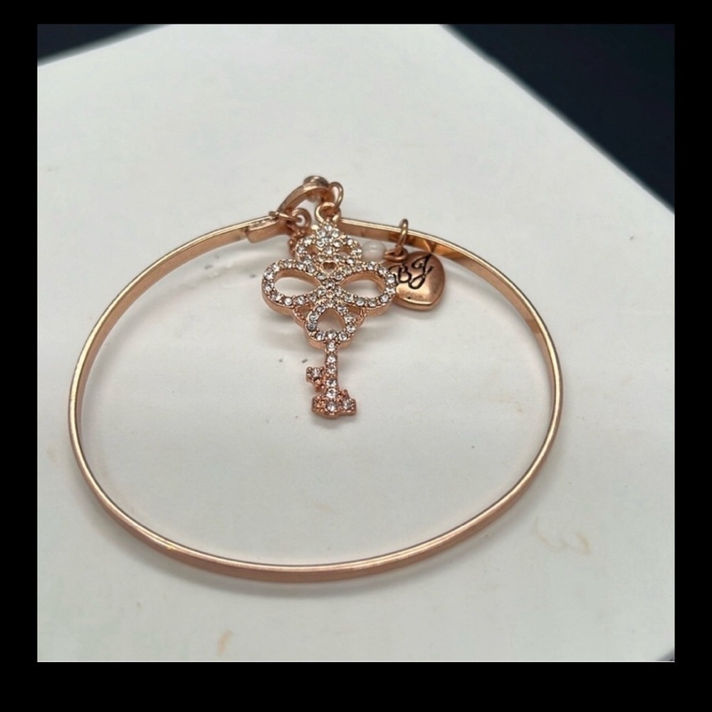 Betsy johnson wanderlust bangle